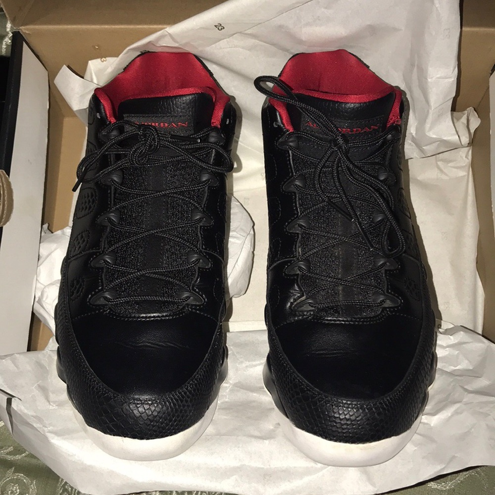 Jordan 9 Retro Low